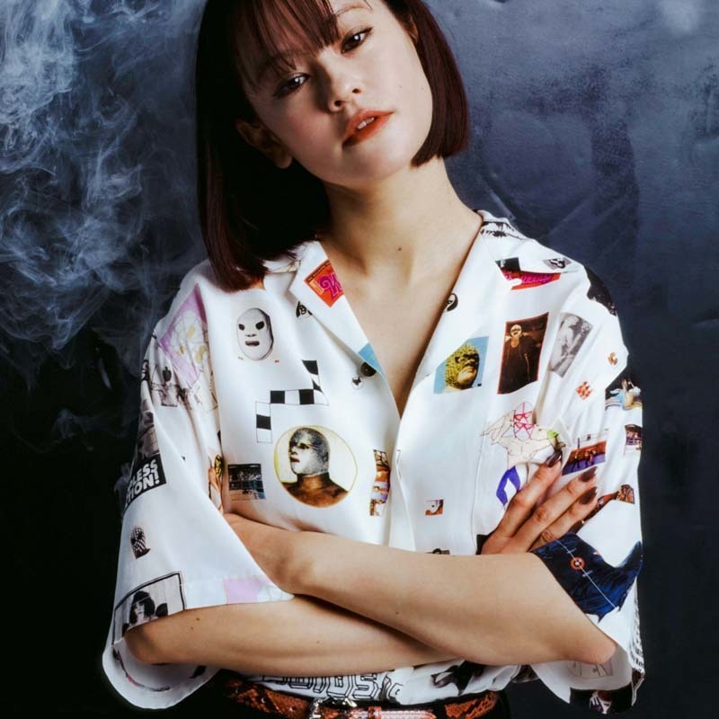 قميص رجالي فضفاض بأكمام قصيرة  - مراجعة Japanese Lifestyle Brands وسعره