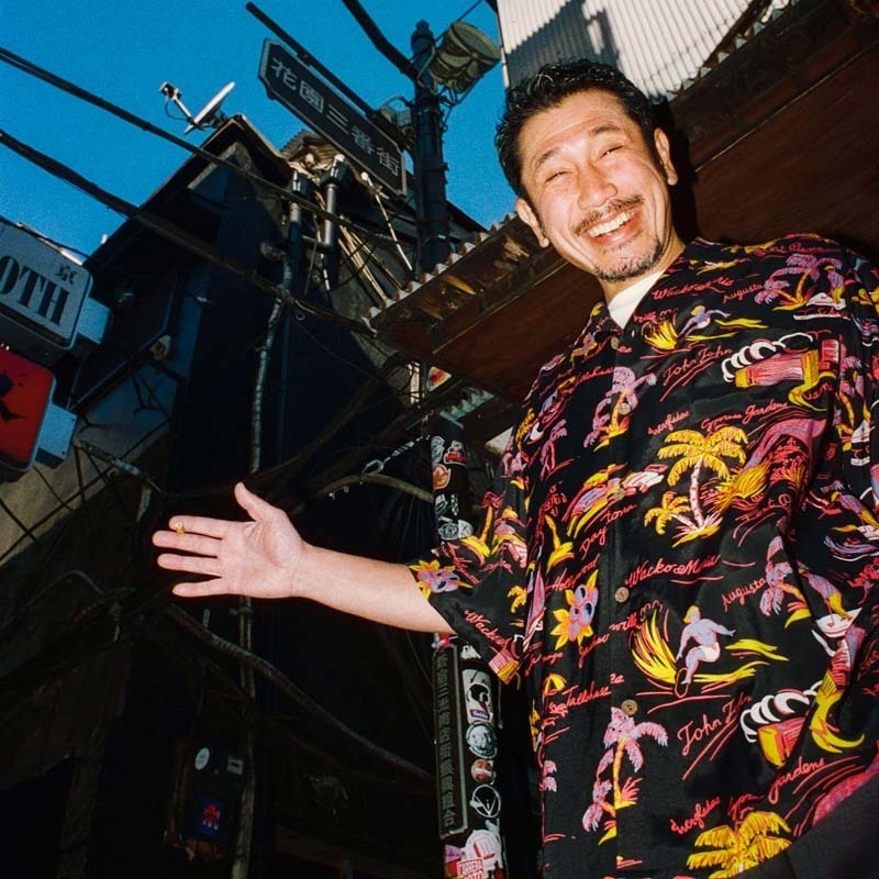 قميص رجالي فضفاض بأكمام قصيرة  - مراجعة Japanese Lifestyle Brands وسعره